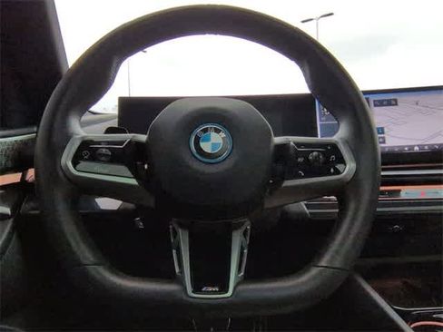 Used 2025 BMW i5 xDrive40 w/ M Sport Package image 24