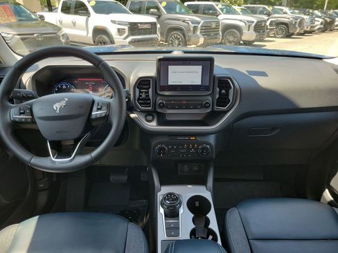 Used 2024 Ford Bronco Sport Outer Banks AWD/4WD image 18