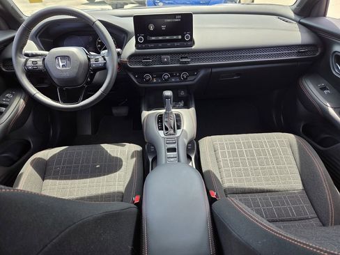 Used 2025 Honda HR-V Sport image 14