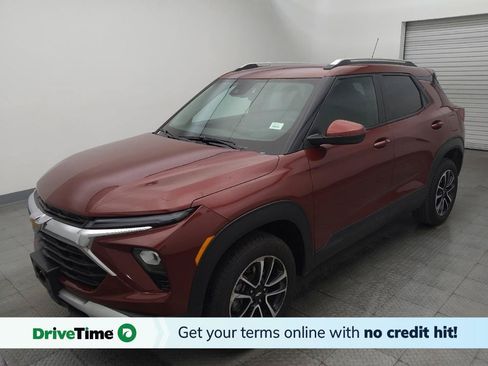Used 2024 Chevrolet TrailBlazer LT w/ Driver Confidence Package AWD/4WD image 1