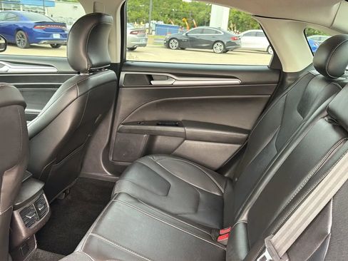 Used 2016 Ford Fusion Titanium FWD image 41