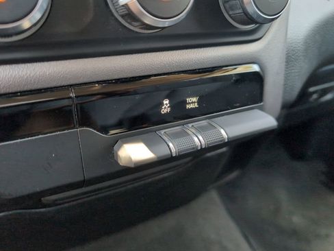 Used 2020 RAM 1500 Big Horn image 18