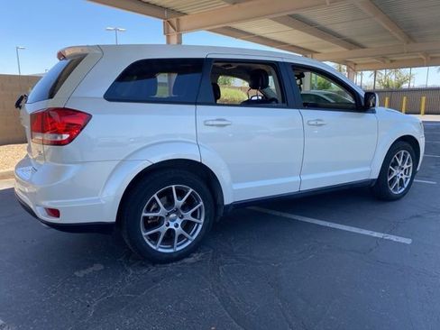 Used 2015 Dodge Journey R/T w/ Flexible Seating Group FWD image 3