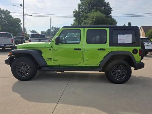 Used 2026 Jeep Wrangler Unlimited Sport AWD/4WD image 10