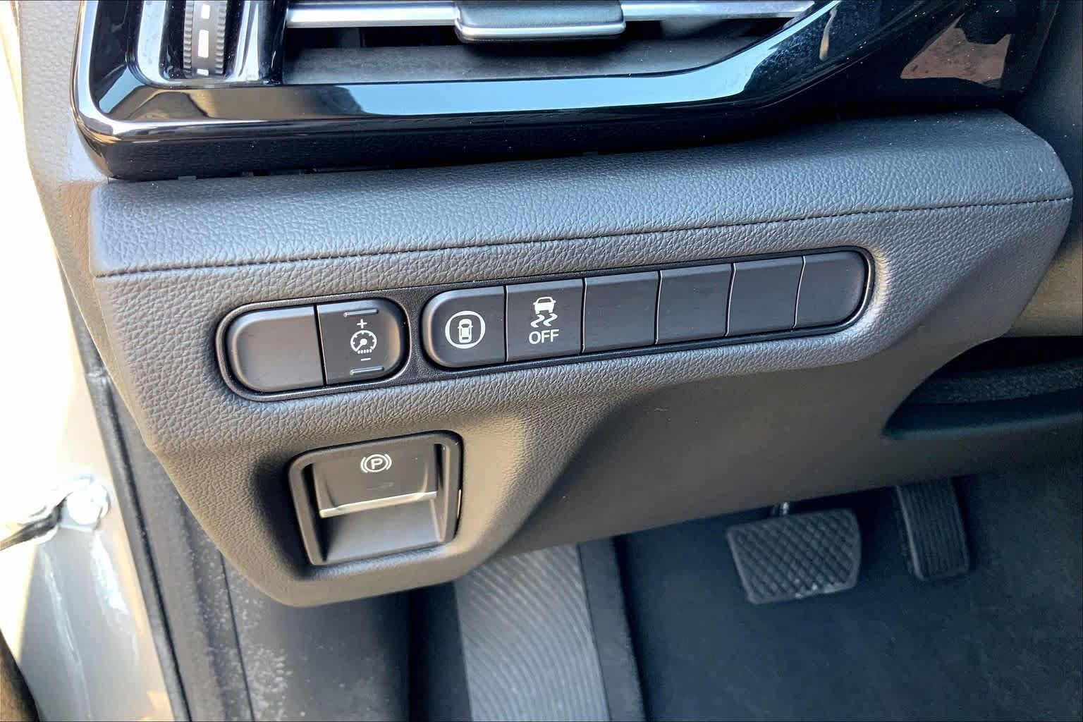 Used 2024 Acura MDX FWD image 33