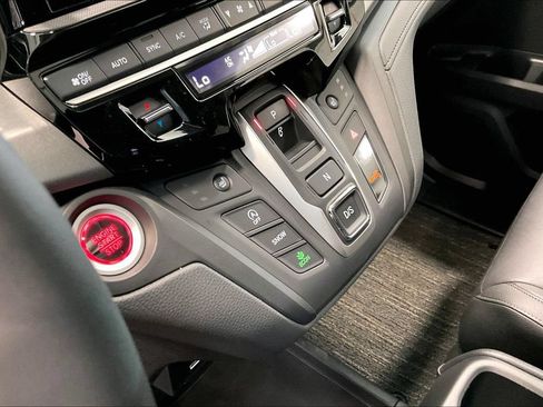 Used 2025 Honda Odyssey EX-L image 19