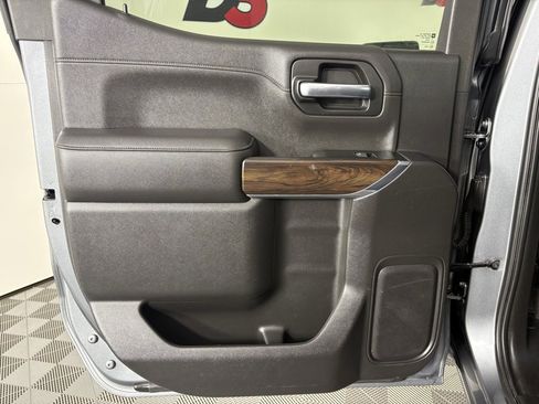 Used 2019 GMC Sierra 1500 SLT image 41