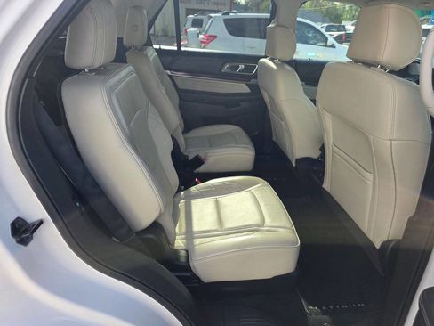 Used 2017 Ford Explorer Platinum AWD/4WD image 10
