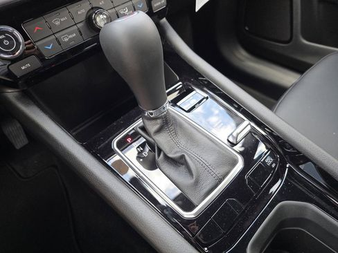 New 2026 Jeep Compass Limited image 14