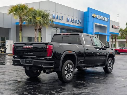 Used 2024 GMC Sierra 2500 Denali w/ Denali Reserve Package AWD/4WD image 6