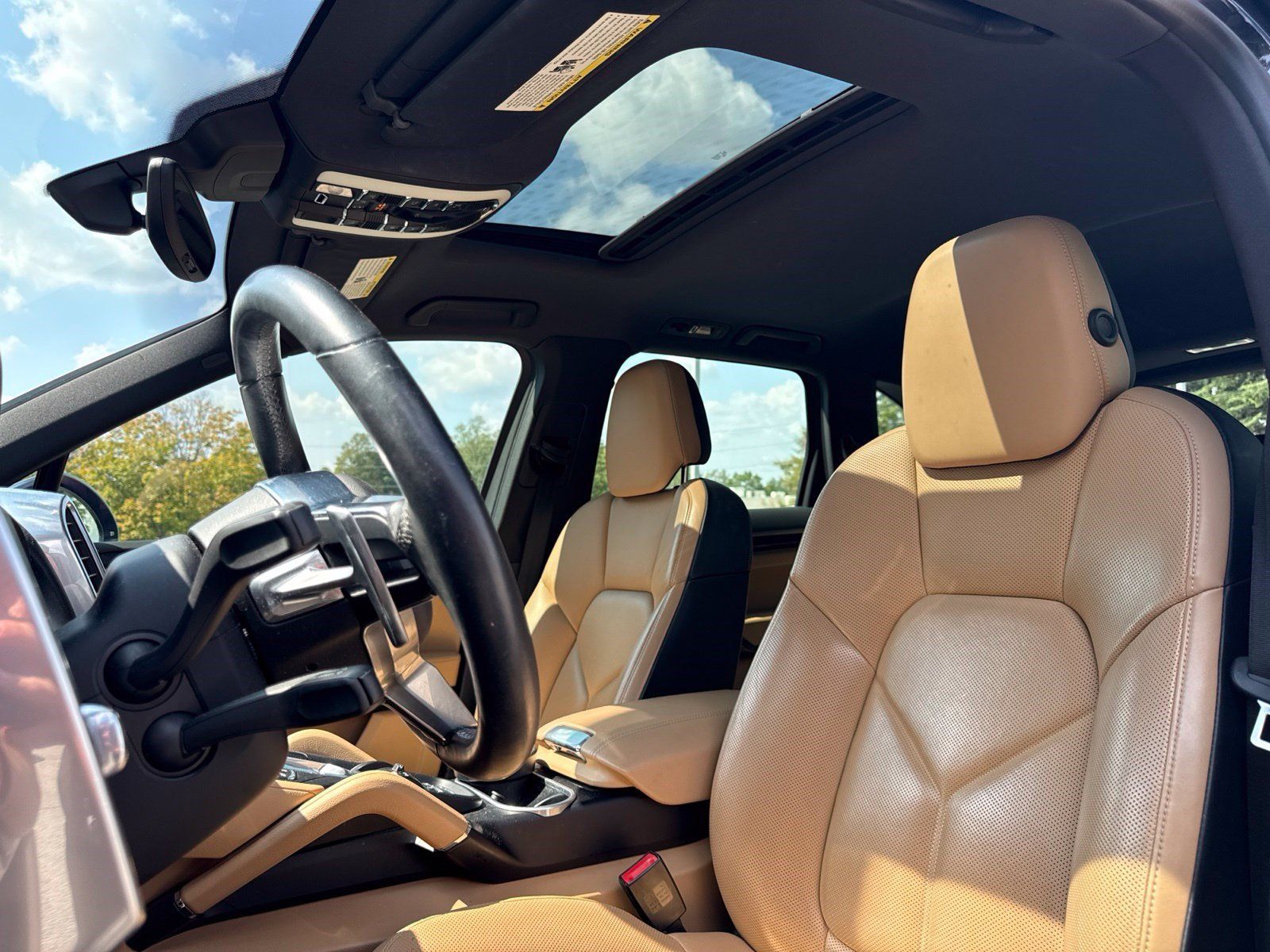 Certified 2018 Porsche Cayenne Platinum Edition AWD/4WD image 5