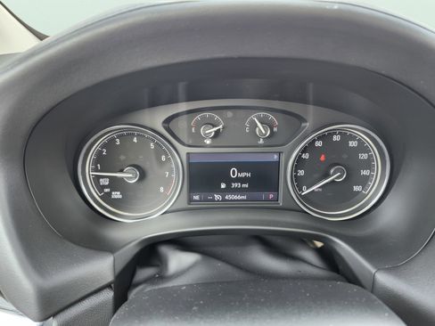 Used 2023 Buick Enclave Essence w/ Experience Buick Package AWD/4WD image 13