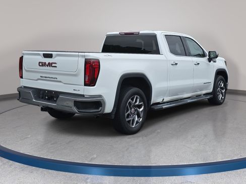 Used 2023 GMC Sierra 1500 SLT w/ SLT Premium Package AWD/4WD image 5