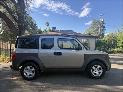 Used 2004 Honda Element EX image 6