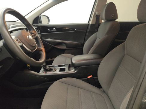 Used 2020 Kia Sorento LX AWD/4WD image 17