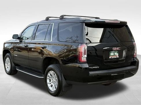 Used 2017 GMC Yukon SLT image 9