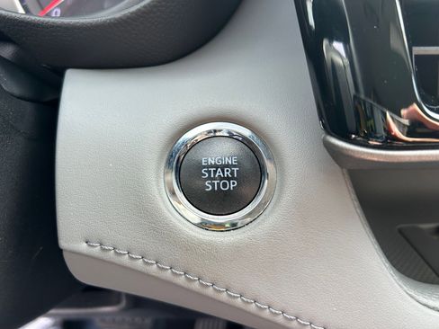 Used 2022 Toyota Highlander LE image 17