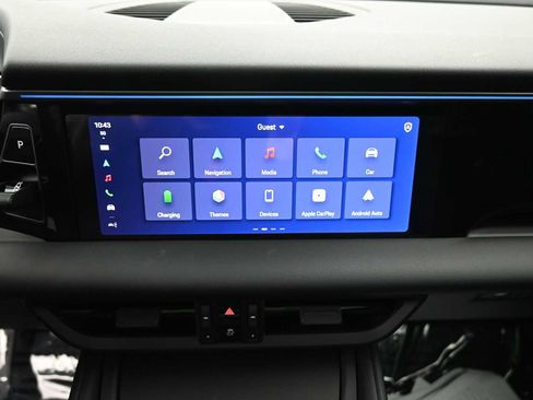 Certified 2025 Porsche Macan Electric RWD image 13
