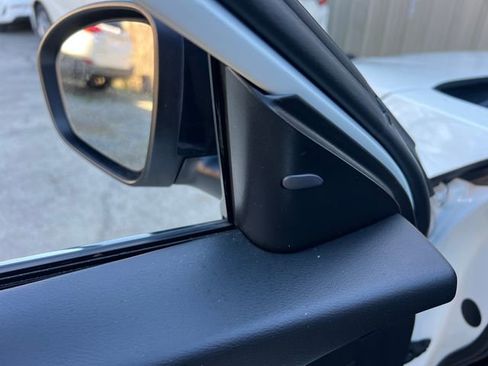 Used 2019 Nissan Altima 2.5 SR w/ SR Premium Package image 12