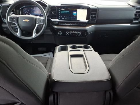 Used 2023 Chevrolet Silverado 1500 LT AWD/4WD image 16