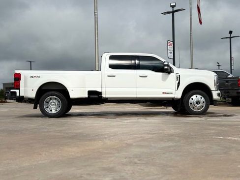 Used 2024 Ford F450 Limited AWD/4WD image 7