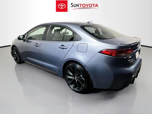Used 2026 Toyota Corolla SE FWD image 6