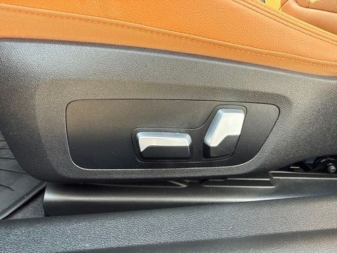 Used 2022 BMW 230i Coupe w/ Premium Package RWD image 11