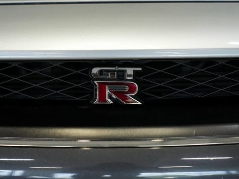 Used 2016 Nissan GT-R Premium AWD/4WD image 29