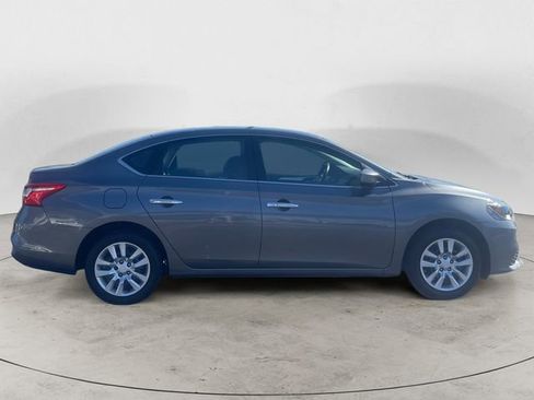 Used 2018 Nissan Sentra S image 6