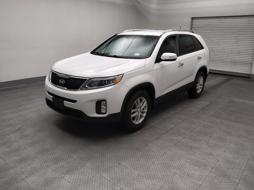 Used 2015 Kia Sorento LX FWD image 2