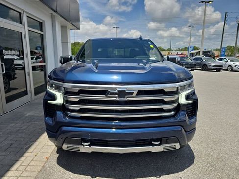Certified 2023 Chevrolet Silverado 1500 High Country w/ High Country Premium Package AWD/4WD image 2