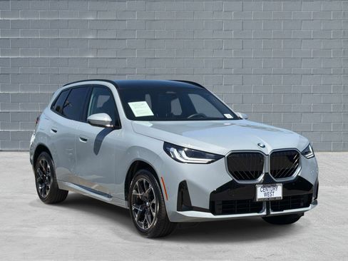 Used 2025 BMW X3 xDrive30i w/ Premium Package AWD/4WD image 1