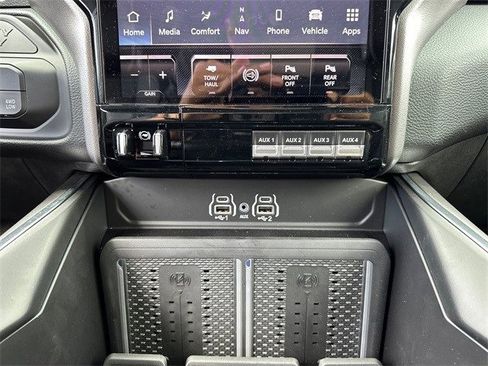 Used 2025 RAM 2500 Laramie image 19