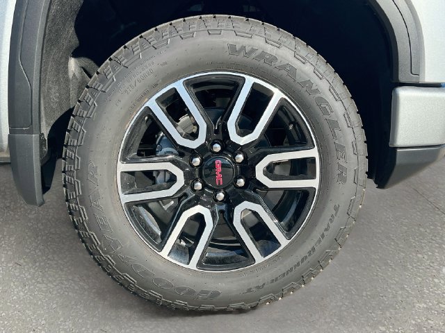 New 2026 GMC Sierra 1500 AT4 w/ AT4 Premium Package AWD/4WD image 19