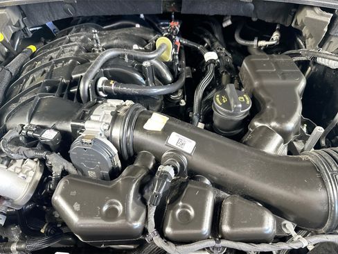Used 2023 Jeep Grand Cherokee L Limited RWD image 32