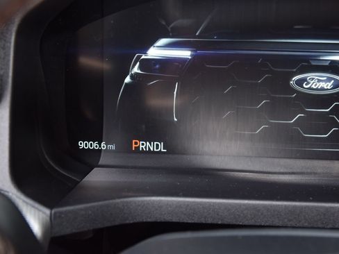 Used 2026 Ford Explorer Active RWD image 7