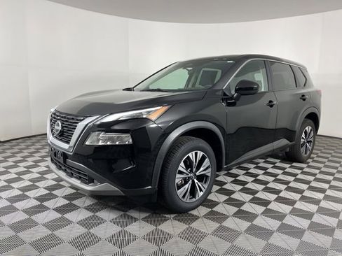 Used 2023 Nissan Rogue SV image 5