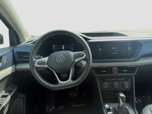 Used 2022 Volkswagen Taos SE FWD image 21