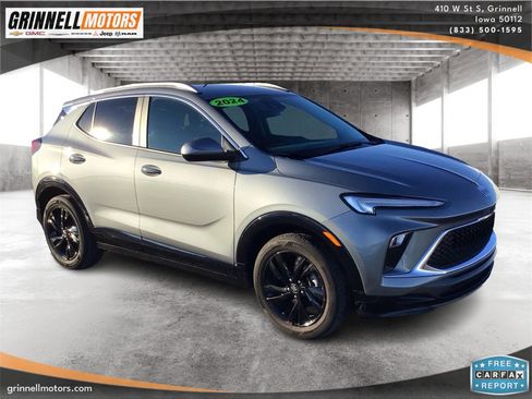 Used 2024 Buick Encore GX Sport Touring image 3