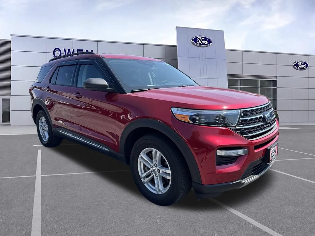Used 2021 Ford Explorer XLT w/ Equipment Group 202A AWD/4WD image 8