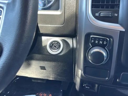 Used 2021 RAM 1500 Classic SLT RWD image 31