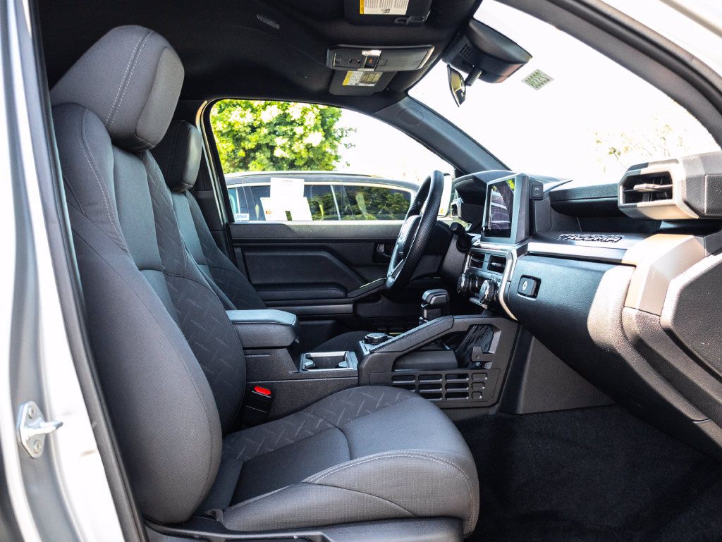 Used 2024 Toyota Tacoma SR5 AWD/4WD image 21