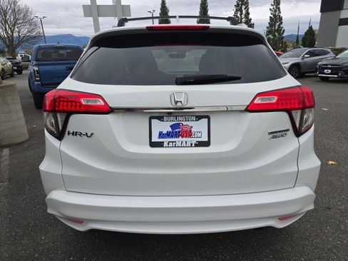 Used 2020 Honda HR-V Touring image 4