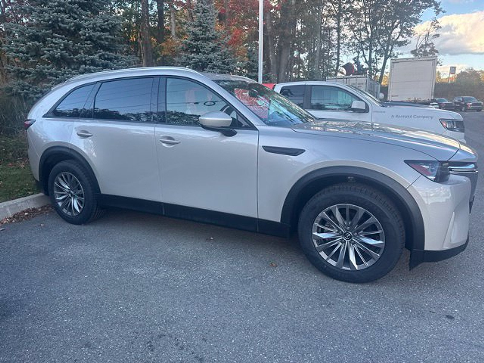 Used 2024 MAZDA CX-90 3.3 Turbo w/ Preferred Plus AWD/4WD image 2