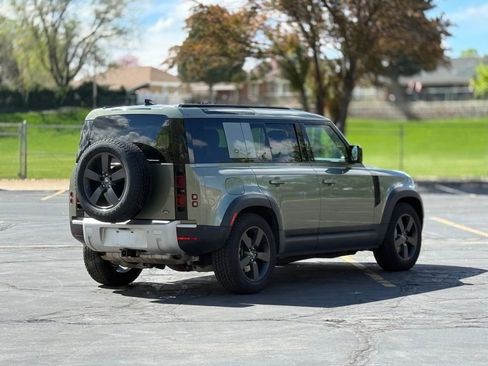 Used 2023 Land Rover Defender 110 SE AWD/4WD image 5