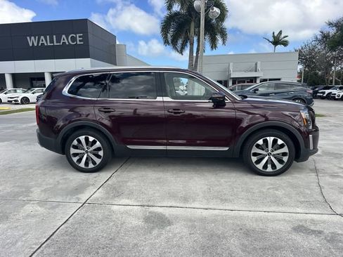 Used 2020 Kia Telluride EX w/ EX Premium Package image 5