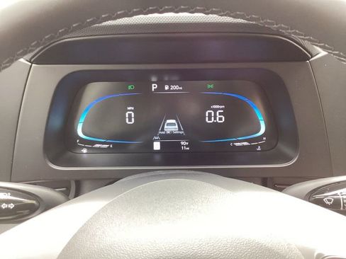 New 2025 Hyundai Elantra Sport FWD image 40