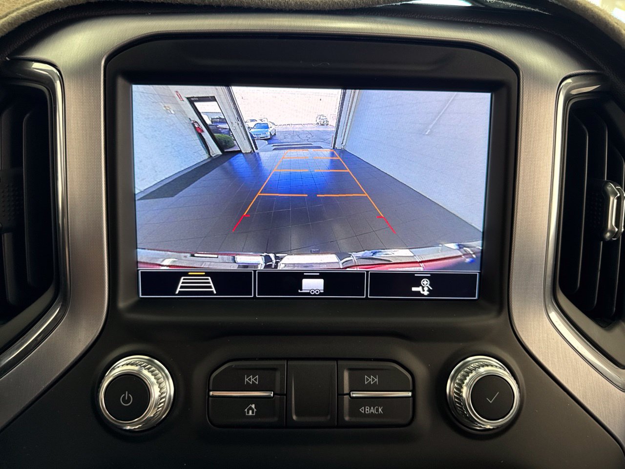 Used 2020 GMC Sierra 1500 SLT w/ SLT Premium Plus Package AWD/4WD image 28