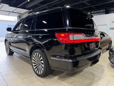 Used 2019 Lincoln Navigator Reserve AWD/4WD image 4