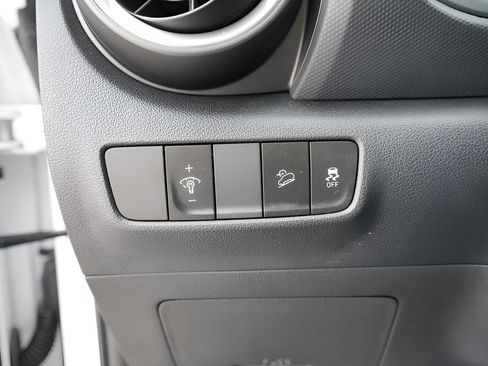 Certified 2023 Hyundai Kona SEL AWD/4WD image 22